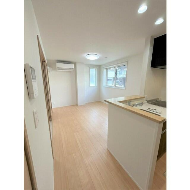 ストレータ代々木上原の居間・リビング|きれいなリビングです