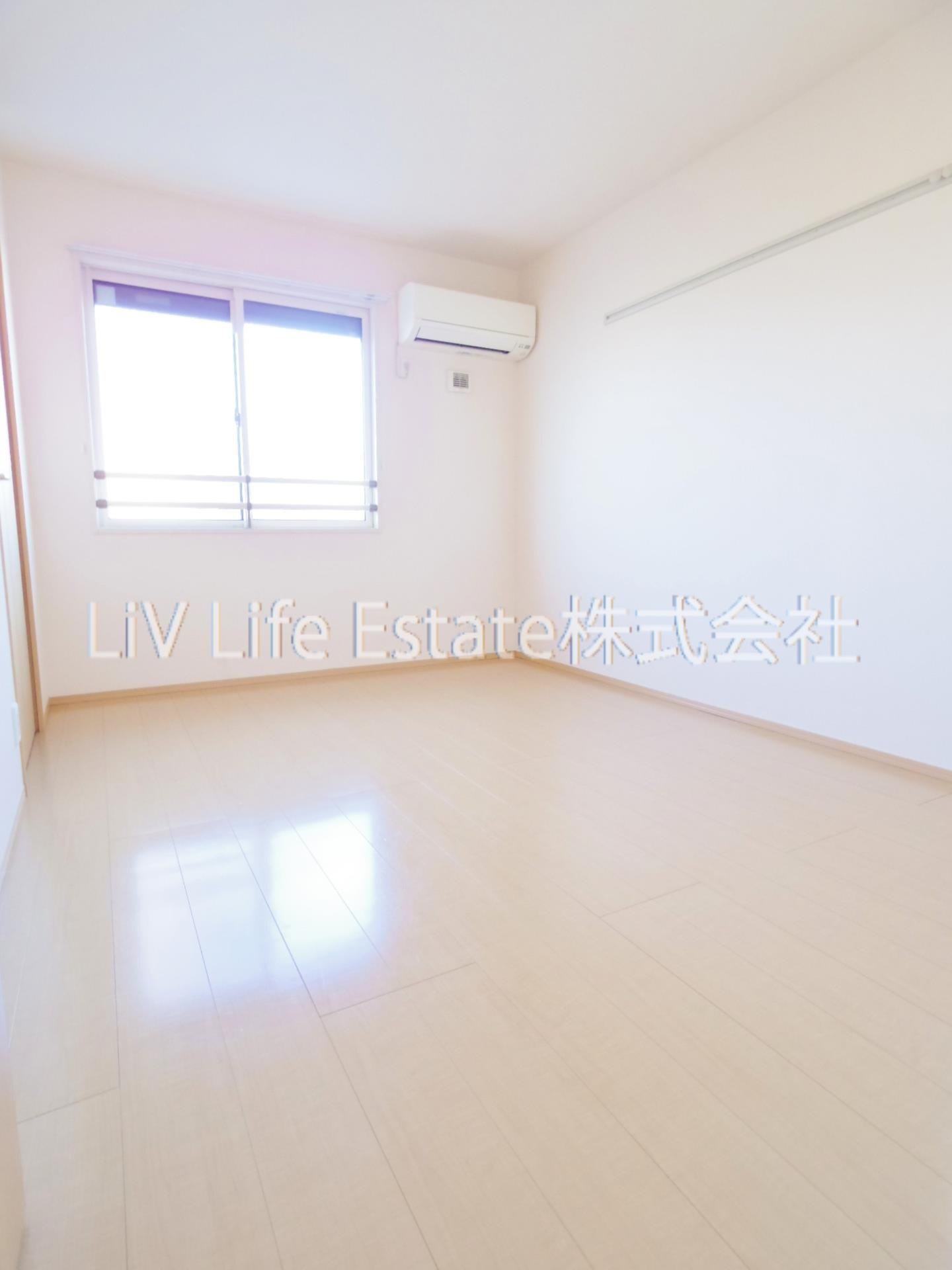 東村山市萩山町３丁目のアパートの寝室