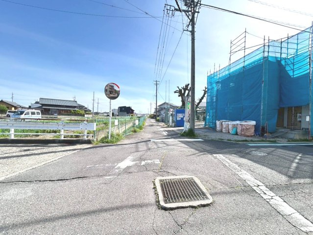 ハートフルタウン　一宮市伝法寺6丁目11番　全1区画分譲の前面道路含む現地写真|「現地（2026年4月3日）撮影」　　
■前面道路　
■ヤマダ不動産　株式会社リライフ