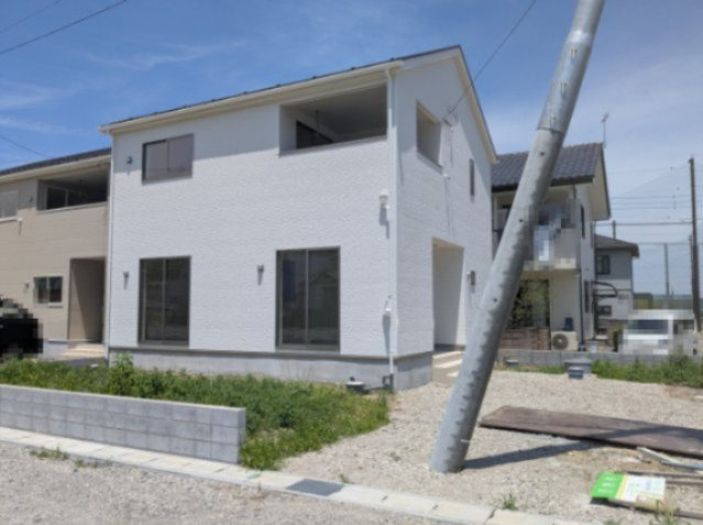 CRADLE GARDEN高崎市吉井町下長根　第3の外観|さわやかな印象の白壁の新築住宅です。