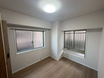 【洋室】ヴィオスガーデン城山 