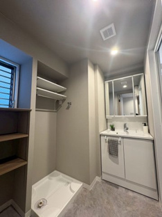 【独立洗面台】ヴィオスガーデン城山 