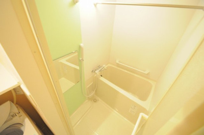 【浴室】 | レオネクストユーカリ | 同タイプの部屋の写真です