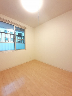 【居間・リビング】 | マッサム西持田2号館