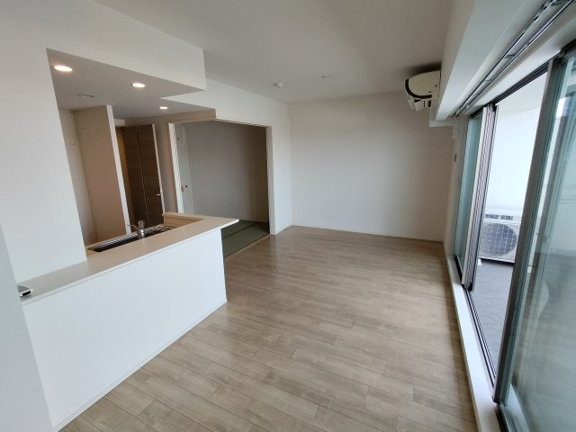 ブリリア草加グランスイートの居間・リビング|リビングです