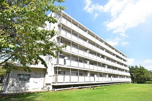 ビレッジハウス大谷5号棟の外観|外観もきれいです