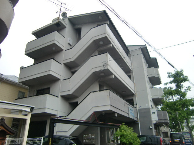 アーバンヴィッセルの外観