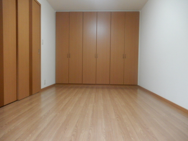 加古川市加古川町中津のアパートの寝室