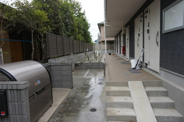 リブリ・西千葉のエントランス|建物の内部です