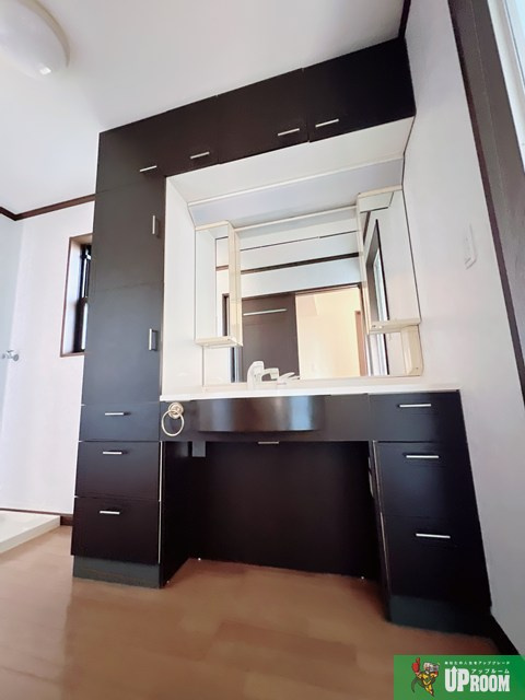 岩倉市中本町貸家の洗面所