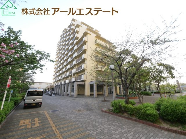 藤和東加古川ハイタウンC棟　JR「東加古川駅」徒歩15分の駐車場