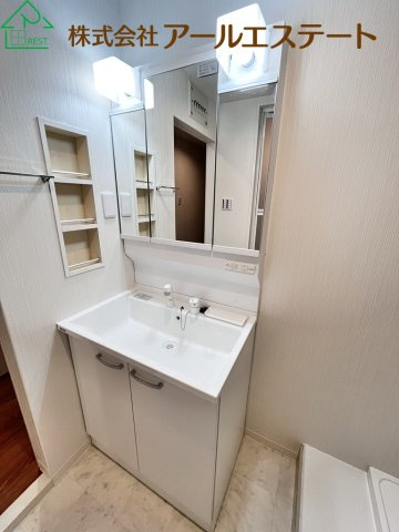 藤和東加古川ハイタウンC棟　JR「東加古川駅」徒歩15分の独立洗面台