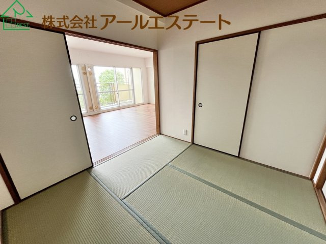 藤和東加古川ハイタウンC棟　JR「東加古川駅」徒歩15分の和室