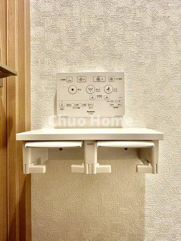 ボナハイツ中川3号棟の内装|【ウォシュレット】清潔に使いたいお手洗いには最適な設備です。もちろんウォームレットも標準装備です。