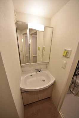 【独立洗面台】 | エスライズ神戸三宮山手弐番館