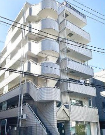 サンピア浮間舟渡の外観