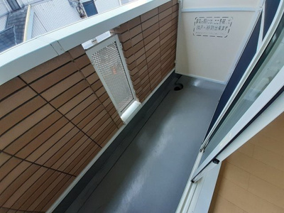 【バルコニー】 | ドゥーエ　コーキ | 暖かな日差しのふりそそぐバルコニー