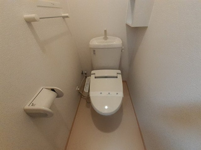 【トイレ】 | ドゥーエ　コーキ | 落ち着いた色調のトイレです