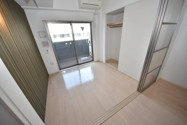 セレニテ本町エコートの寝室