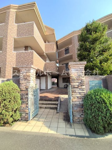 ボンヌシャンス壱番館のエントランス