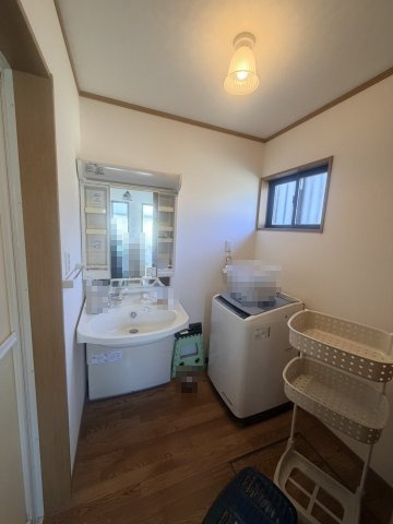 御坊市岩内・中古戸建・54738の洗面所