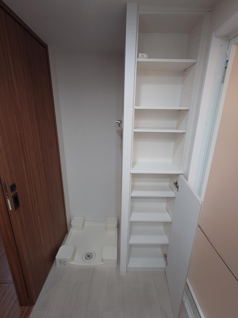 ユニハイム枚方牧野の内装|洗濯機置き場
■物件内覧・資金計画相談・住宅ローン相談、リフォーム相談、お問合せ受付中■
※当日・翌日のご内覧、ご相談はお電話でのお問合せがスムーズです！