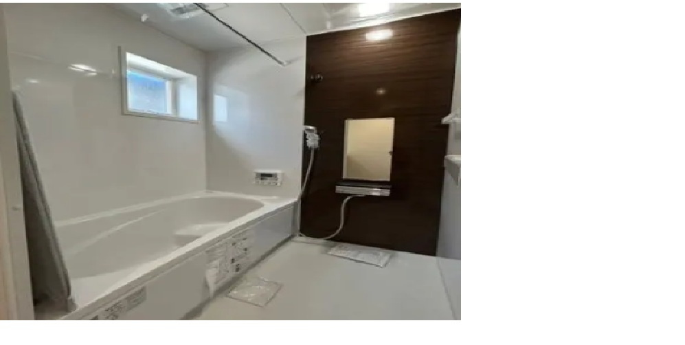 八代市古閑中町築後未入居の浴室