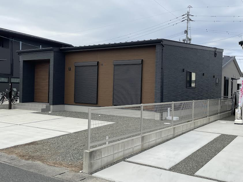 八代市古閑中町築後未入居の外観