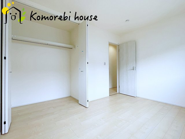 蓮田市根金　新築一戸建て　リーブルガーデン　01の洋室|落ち着いた色調の洋室です