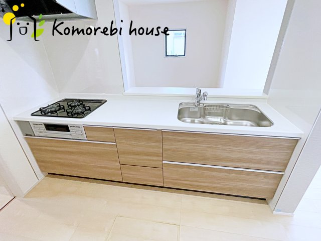 蓮田市根金　新築一戸建て　リーブルガーデン　01のキッチン|使いやすいキッチンです