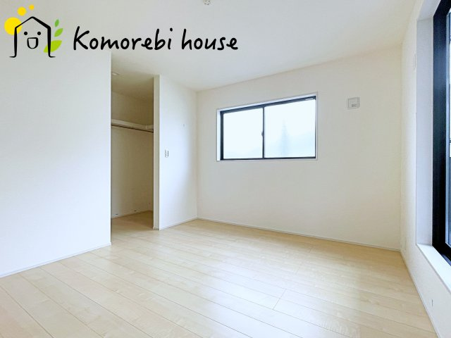 蓮田市根金　新築一戸建て　リーブルガーデン　01の寝室|ゆとりの広さです