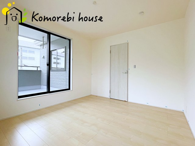 蓮田市根金　新築一戸建て　リーブルガーデン　01の寝室|使い勝手のいい寝室です