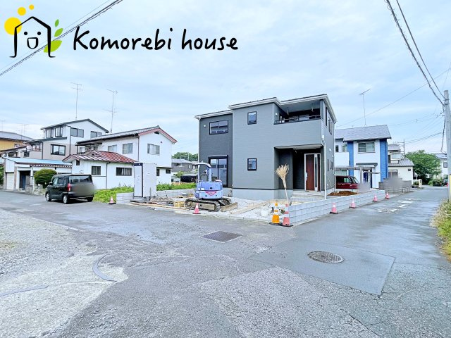 蓮田市根金　新築一戸建て　リーブルガーデン　01の前面道路含む現地写真|前面道路含む現地写真です