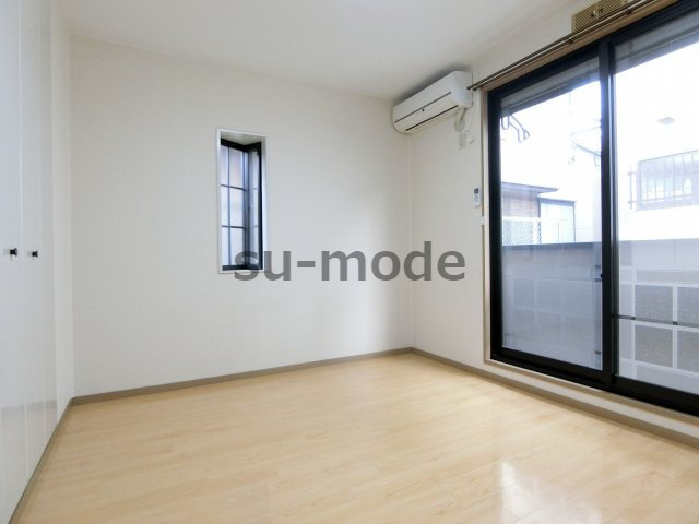 ベルクいばらきの洋室