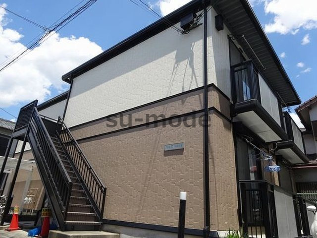 ベルクいばらきの外観