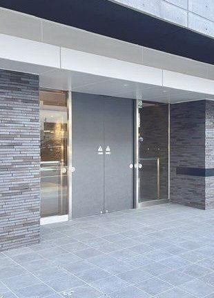 ドゥーエ亀戸Ⅱのエントランス