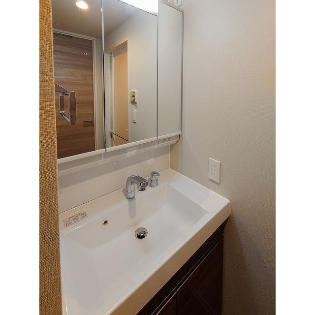 ドゥーエ亀戸Ⅱの洗面所