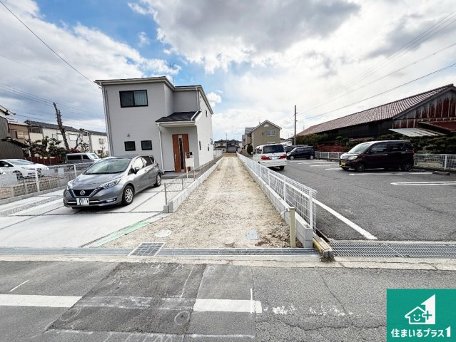 天理市田町　第8期　新築一戸建ての前面道路含む現地写真|駅やスーパー、小学校・中学校等日常生活に欠かせない情報や道のりもご紹介いたしますのでお気軽にご相談ください。