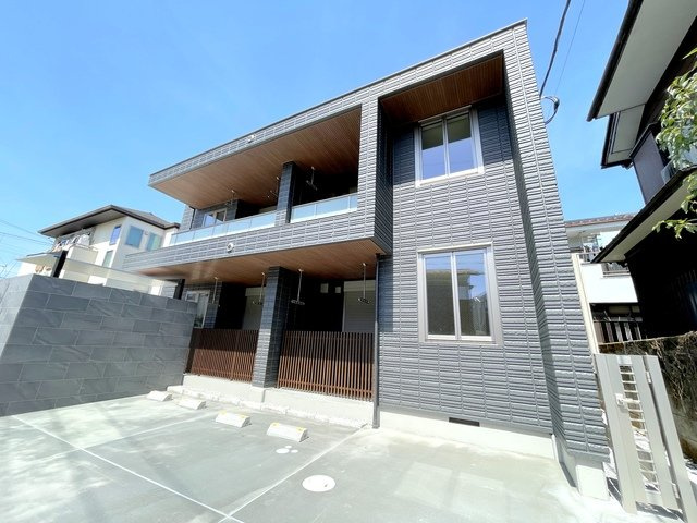 グランテラス楪（ユズリハ）のエントランス|★築浅★耐震/耐火性に優れたヘーベルメゾン★