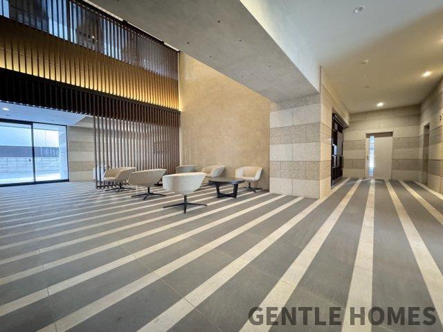 パークアソシア大野城駅前のエントランス