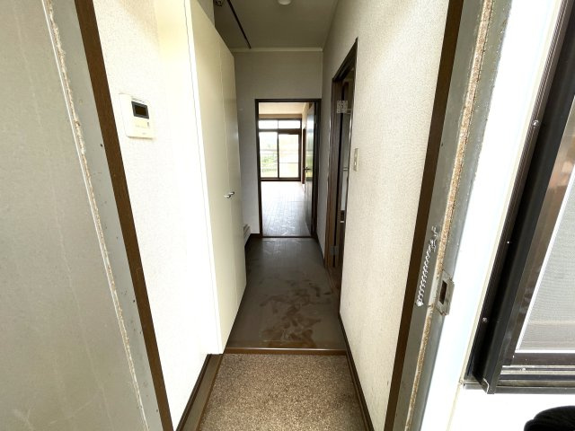 シティハイムヒロAの玄関