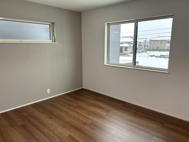 阿賀野市保田≪CUSMO中道≫の洋室