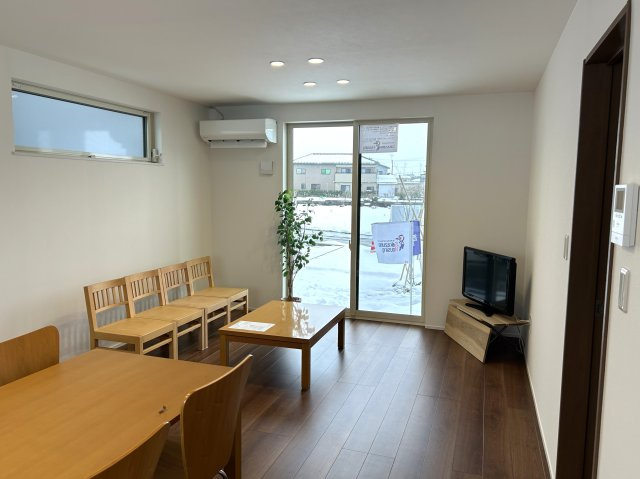 阿賀野市保田≪CUSMO中道≫の居間・リビング