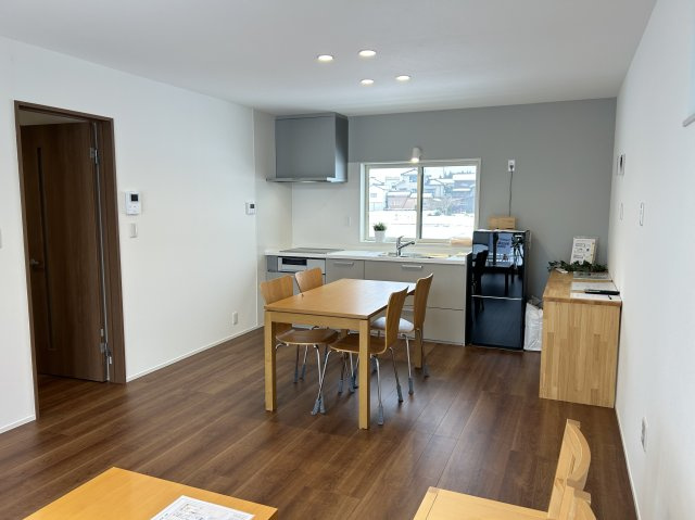 阿賀野市保田≪CUSMO中道≫の居間・リビング