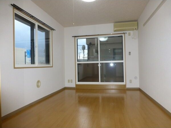 ヴィアーレ・バンビーニの内装