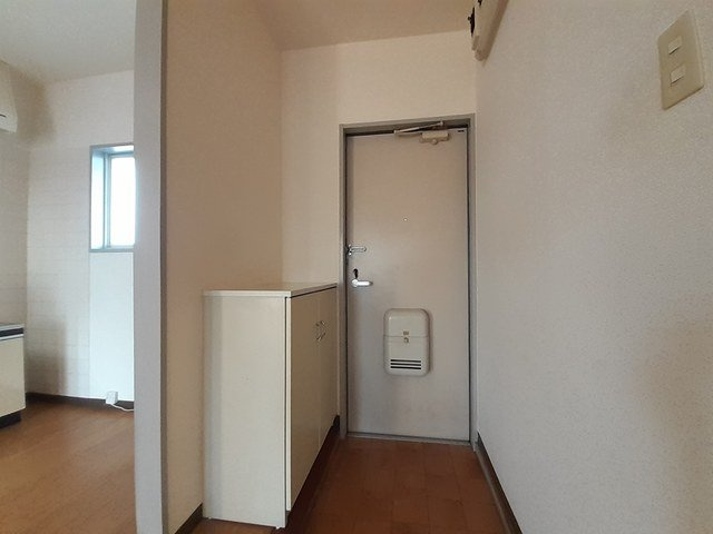 【玄関】 | パレスサンノゼ | 明るい玄関です