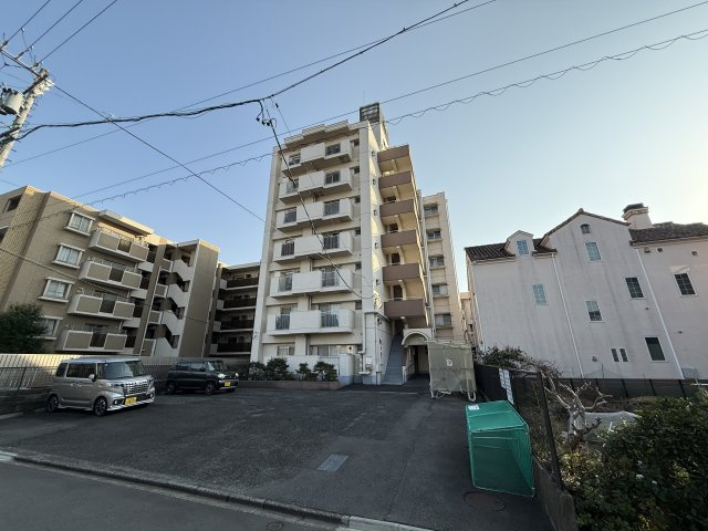 名塚ハウス