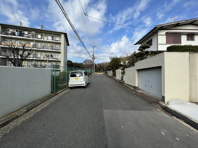 メゾン高槻1号棟の周辺