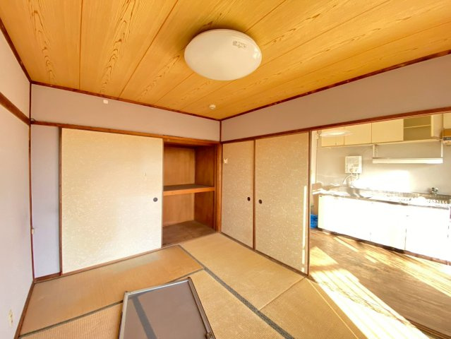 メゾン高槻1号棟の和室