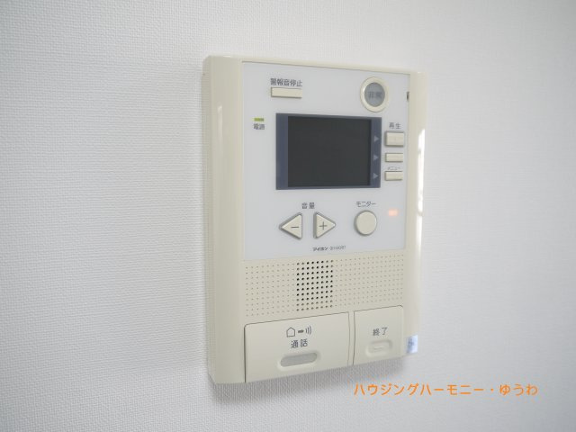 【セキュリティ】 | サンピア浮間舟渡 | 来訪者の様子を室内TVモニターでチェック。お子様が留守番するときも安心安全を。